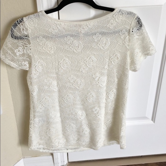 Cream laced top - Picture 2 of 3